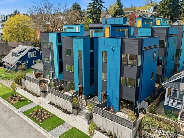 4517 35th Avenue S A, Seattle WA 98118