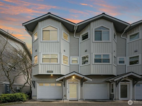 11560 Stone Avenue N 101, Seattle WA 98133