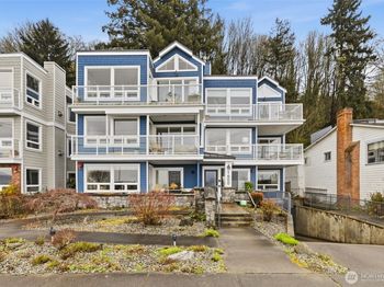 1600 Alki Avenue SW