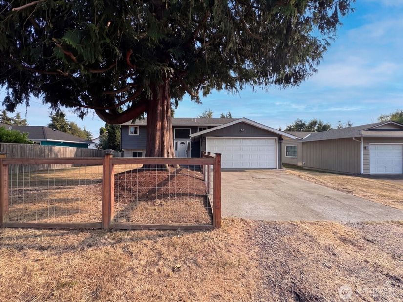 422 116th Place SW, Everett WA 98204
