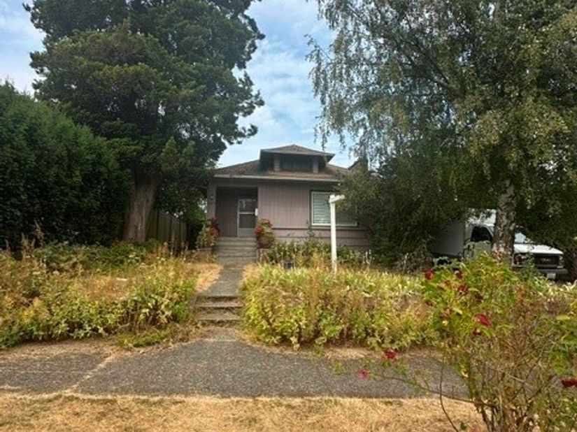 3210 NW 69th Street, Seattle WA 98117