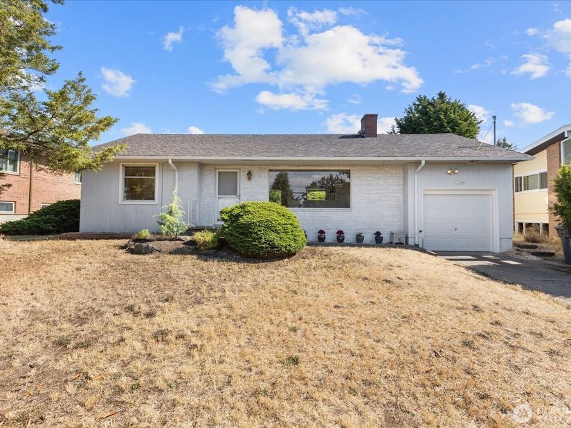 12286 Shorewood Drive SW, Seattle WA 98146
