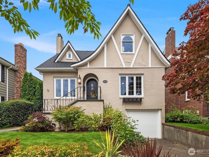 4322 NE 43rd Street, Seattle WA 98105