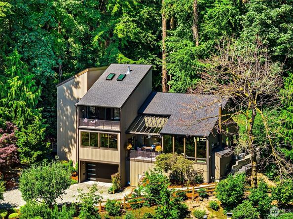 9426 SE 52nd Street, Mercer Island WA 98040