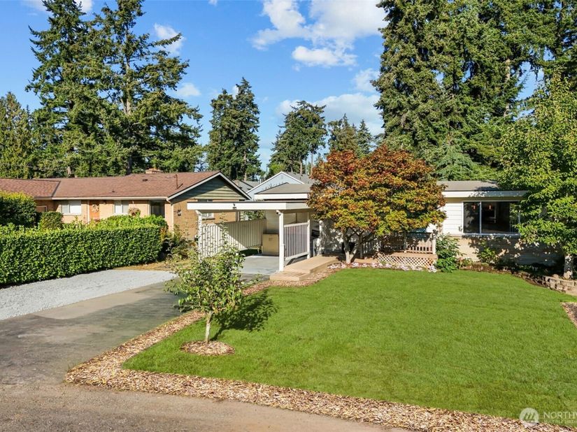 21903 82nd Place W, Edmonds WA 98026