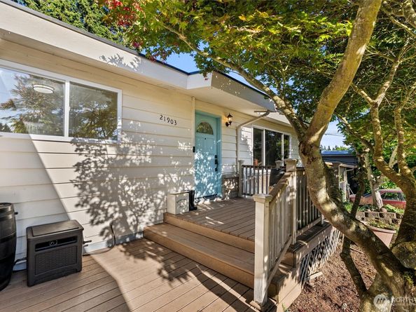 21903 82nd Place W, Edmonds WA 98026