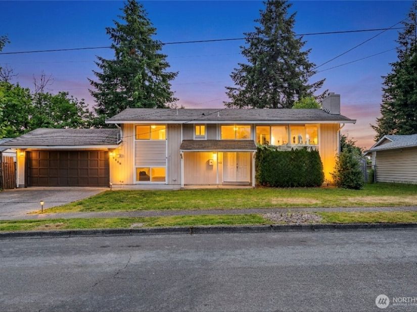 1119 Shelton Avenue NE, Renton WA 98056