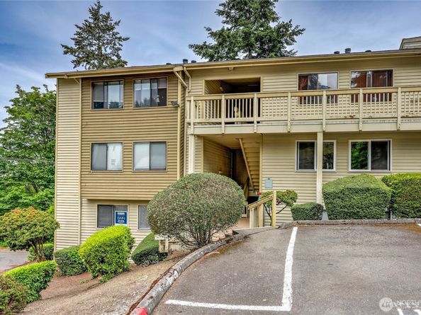 1700 W Sunn Fjord Lane L202, Bremerton WA 98312