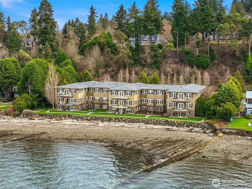9551 NE South Beach Drive 3G, Bainbridge Island WA 98110