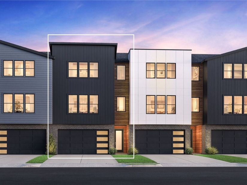 10806 (HS 46) 120th Lane NE C, Kirkland WA 98033