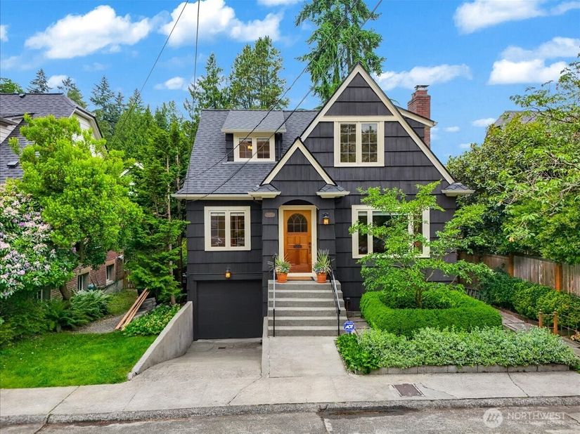 1955 21st Avenue E, Seattle WA 98112