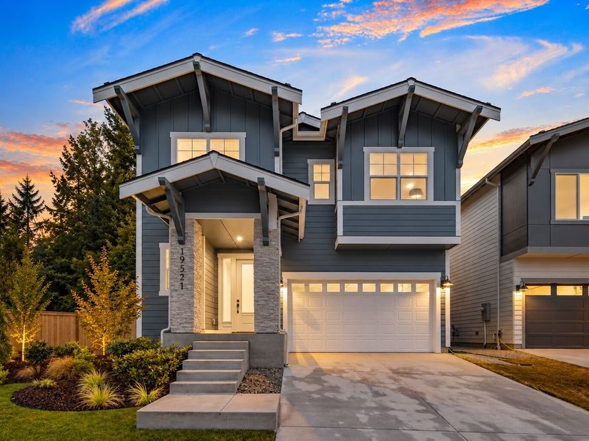 19521 118th AVE SE (Homesite #13), Kent WA 98058