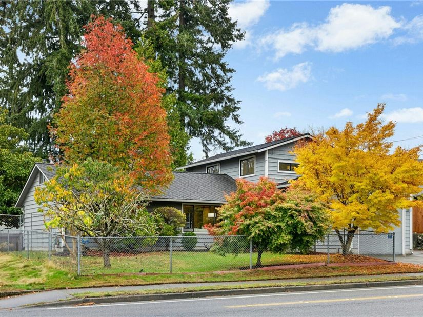 21805 52nd Avenue W, Mountlake Terrace WA 98043