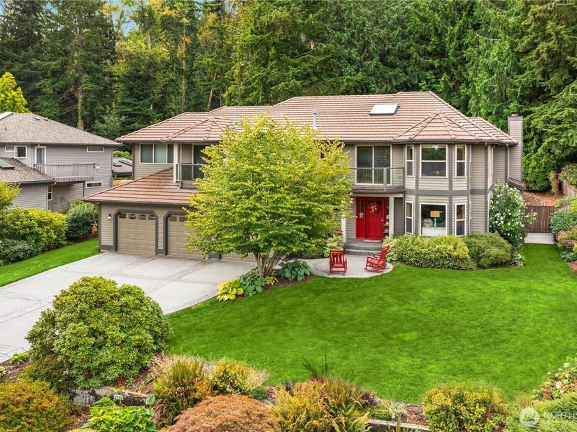 2235 Squak Mountain Loop SW, Issaquah WA 98027