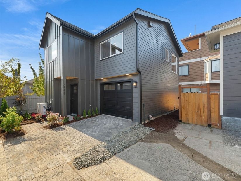 935 NW 61st Street B, Seattle WA 98107