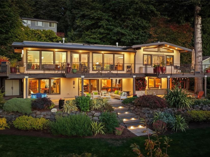 13210 Holmes Point Drive NE, Kirkland, WA 98034 - For Sale