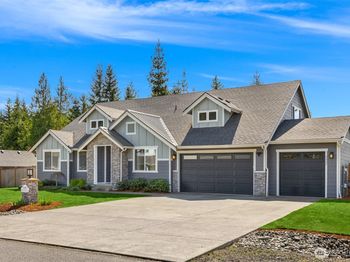 5597 NW Muddy Paws Court