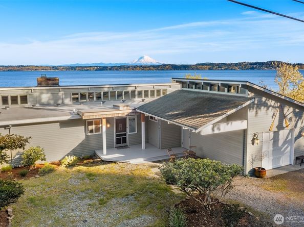 27518 Sandy Shores Drive SW, Vashon WA 98070