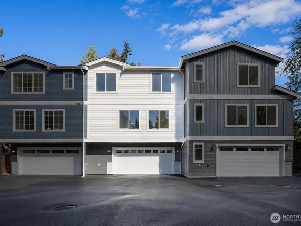 19505 Damson Road C2, Lynnwood WA 98036