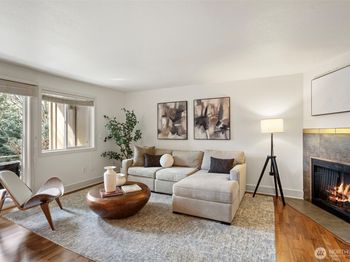 11054 NE 33rd Place