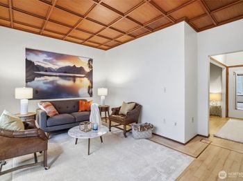 1107 E Denny Way
