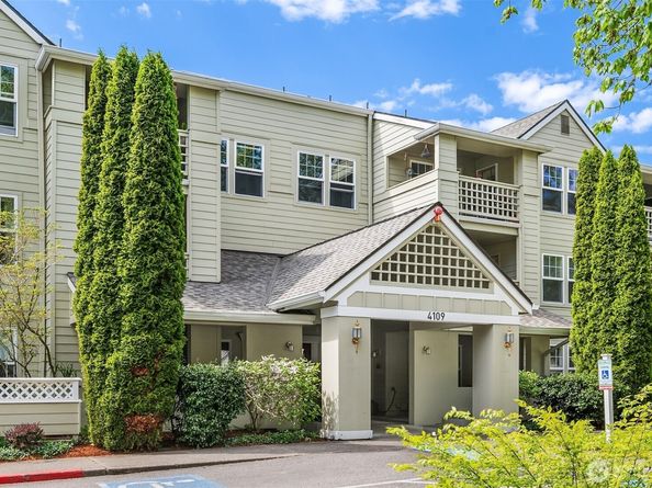 4109 224th Lane SE 213, Issaquah WA 98029