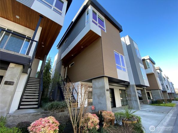 213 4th Court S, Kirkland WA 98033