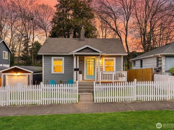 6058 6th Avenue NE, Seattle WA 98115