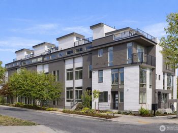 4416 Midvale Avenue N