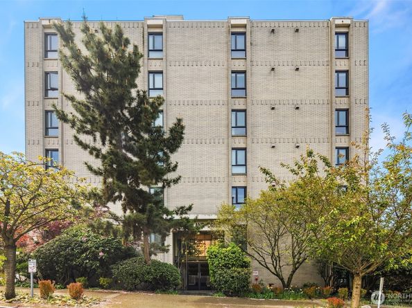 7 Highland Drive 101, Seattle WA 98109