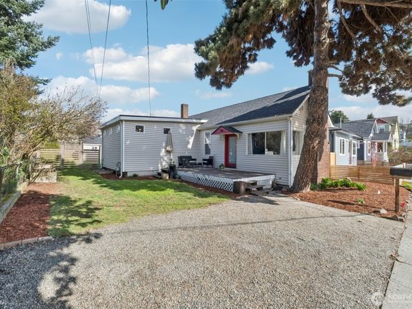 1110 S Bennett Street, Seattle WA 98108