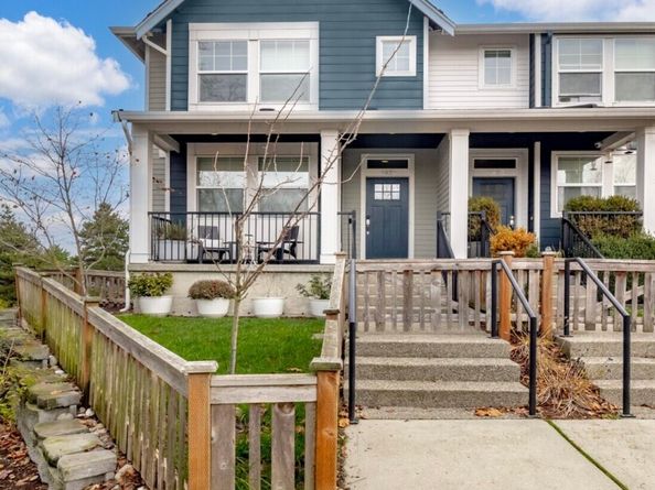 6830 31st Avenue SW, Seattle WA 98126