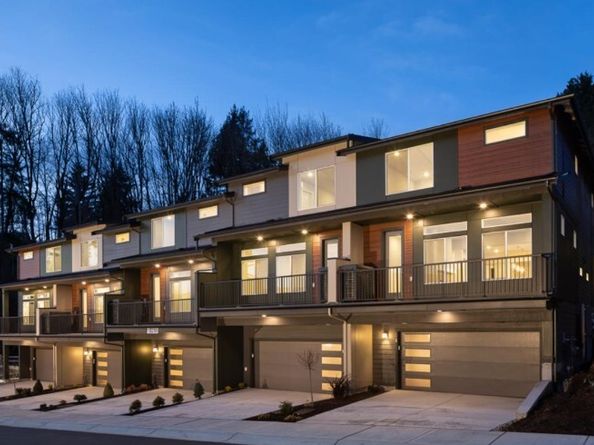 13210 NE 127th Way D, Kirkland WA 98034