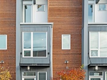 6641 Carleton Avenue S