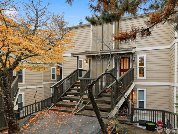 1940 N Northgate Way, Seattle WA 98133