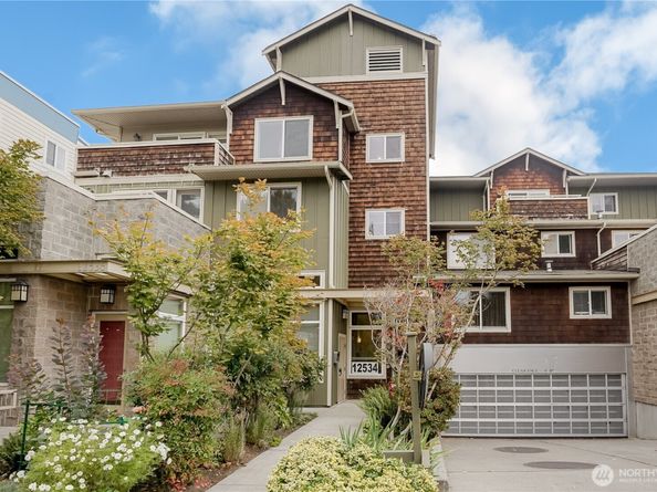 12534 15th Avenue NE 31, Seattle WA 98125