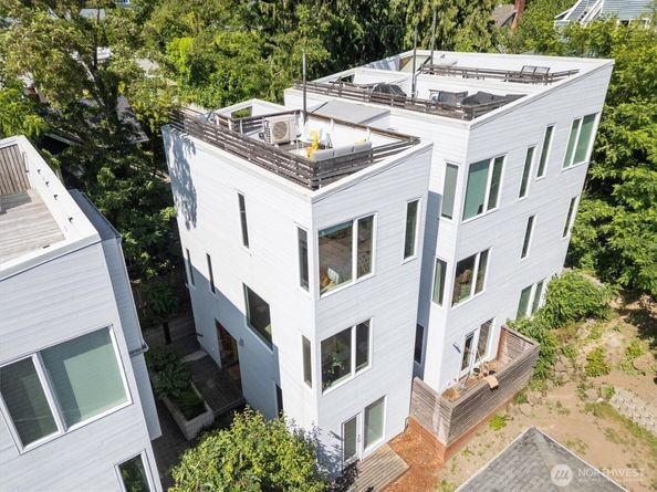 3642 A Interlake Avenue N, Seattle WA 98103