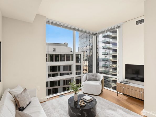 121 Stewart Street 1502, Seattle WA 98101