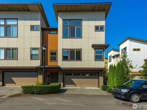 315 Chelan Avenue NE, Renton WA 98059