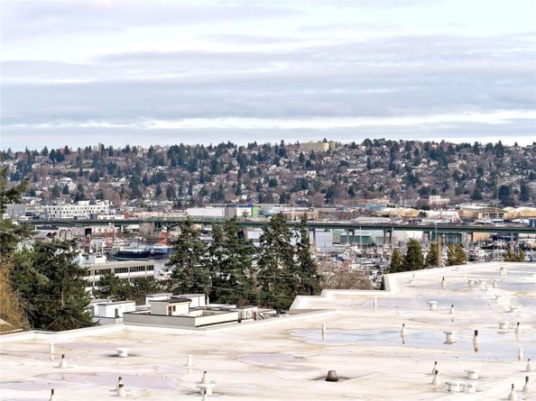 3700 25th Place W 202, Seattle WA 98199