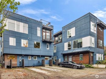 9732 Woodlawn Avenue N