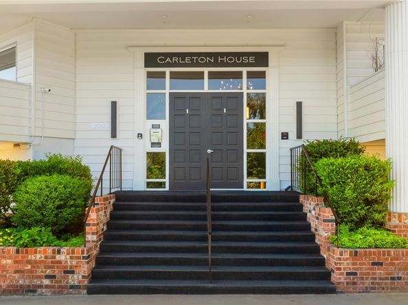 2565 Dexter Avenue N 103, Seattle WA 98109