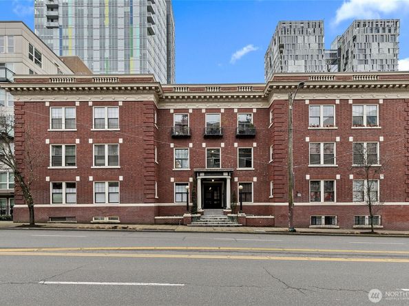 615 Boren Avenue 27, Seattle WA 98104