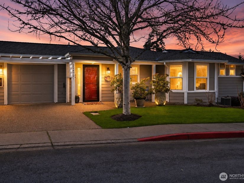 22472 SE Highland Circle 2367, Issaquah WA 98029