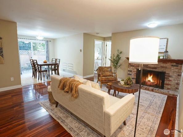 633 NW 85th Street 102, Seattle WA 98117