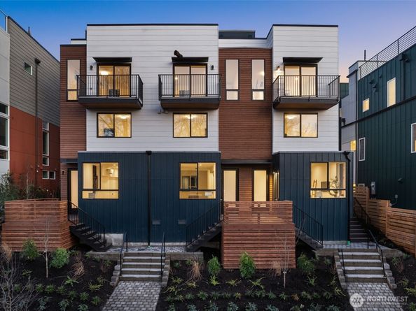 914 B 15th Avenue, Seattle WA 98122