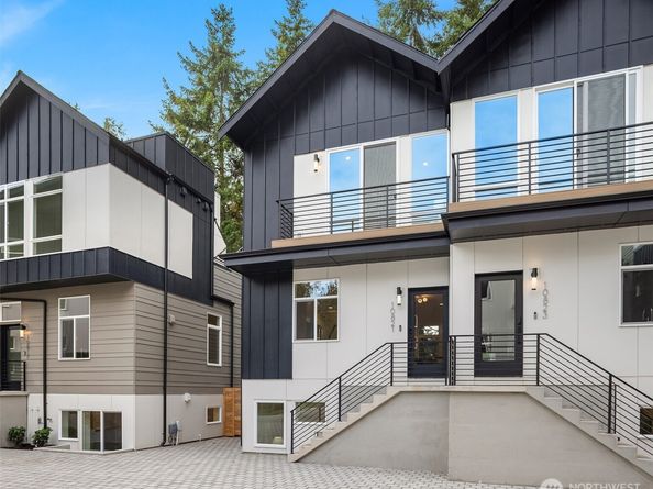 10815 11th Avenue NE, Seattle WA 98125