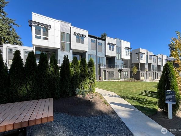 18811 99th Court NE C, Bothell WA 98011