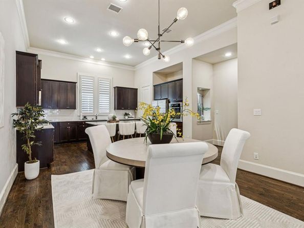 2138  Aylesport Drive , Dallas Texas 75201