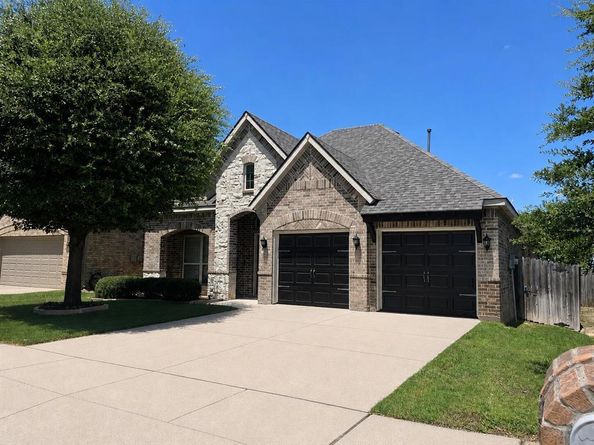 1105  Prairie Heights Drive , Fort Worth Texas 76108